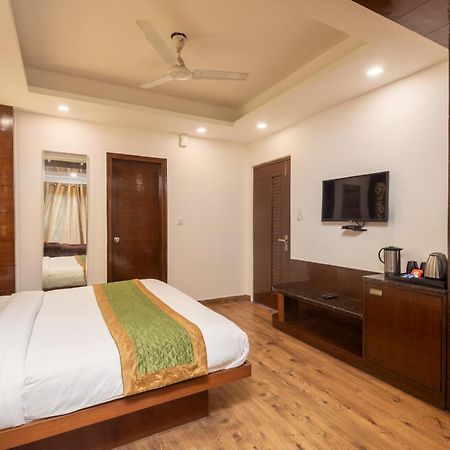 Hotel 30 Degree North ムスーリー エクステリア 写真